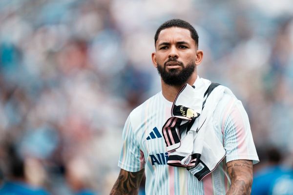  هافبک یوونتوس برای حضور در این تیم اعلام آمادگی کرد