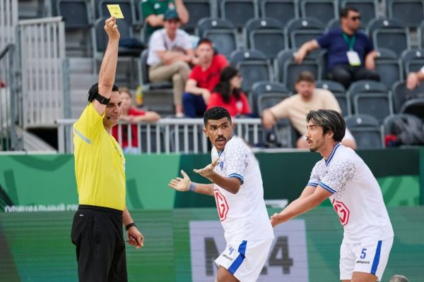  قضاوت عرب در بازی کورینتیانس برزیل و استرینگو روسیه