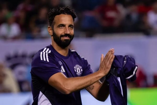 آموریم و خبر دادن از جذب بازیکنان جدید برای منچستریونایتد