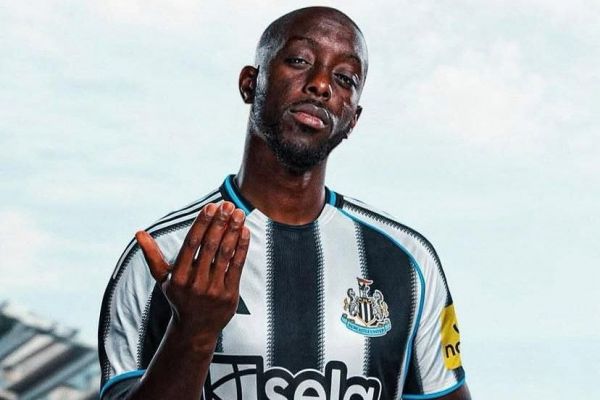 تغییر موضع برنتفورد؛ شرط انتقال ستاره لیگ جزیره به نیوکاسل