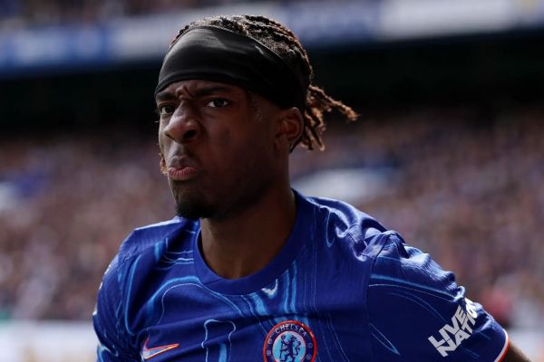 چلسی از فروش نونی مادوئکه به آرسنال سود کرد