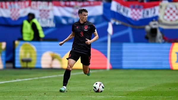 مورد عجیب آسانی؛ تا زمستان به نام استقلال سند نمیخورَد