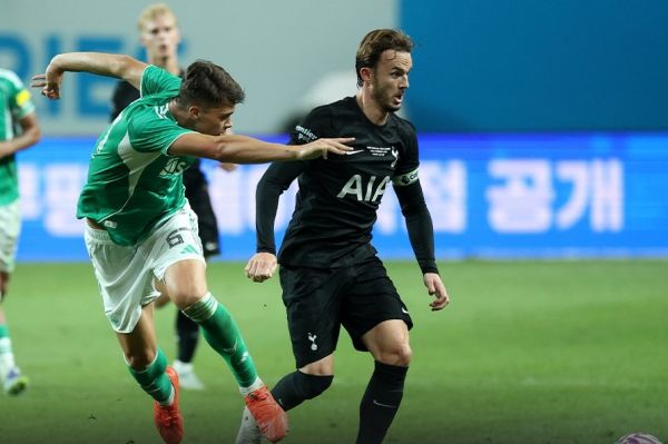  مصدومیت شدید هافبک تاتنهام