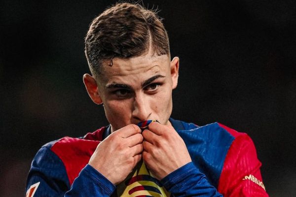 تکذیب علاقه منچستر یونایتد به فرمین لوپز