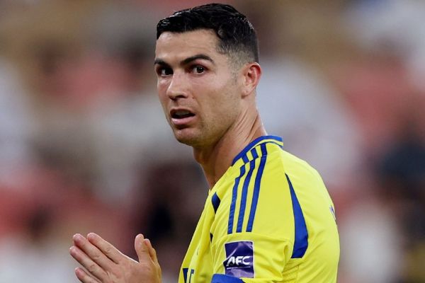 مشکل رونالدو با اینترنت 5G از زبان هم تیمیاش