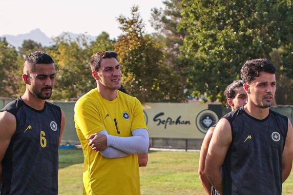  چالش جدی بین مدیریت و سرمربی استقلال  اخباری منتظر تعیین تکلیف فرعباسی