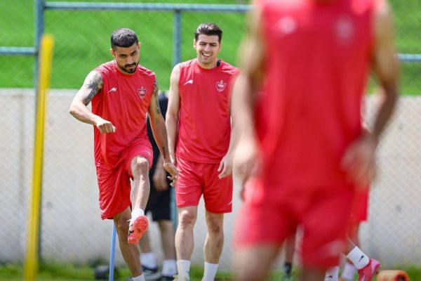  خط حمله پرسپولیس، کابوس استقلال