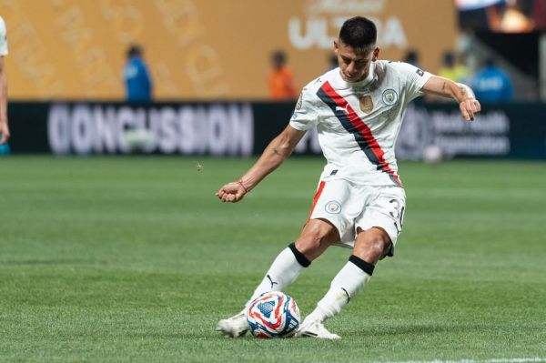  رومانو تکذیب کرد؛ ستاره جوان منچسترسیتی به رم نمی‌رود