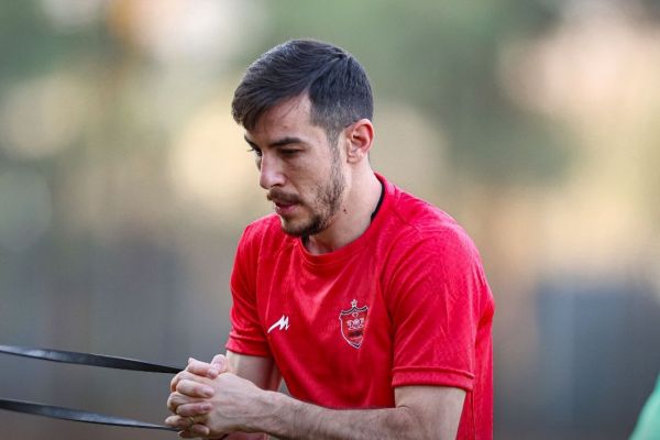 تغییر پست احمدزاده؛ فرشاد، دفاع چپ جدید پرسپولیس