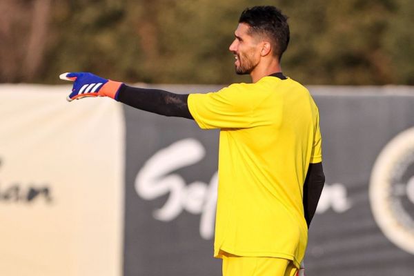  حیرت بازیکنان سپاهان از آمادگی حسینی؛ سیدحسین گل نمی‌خورد