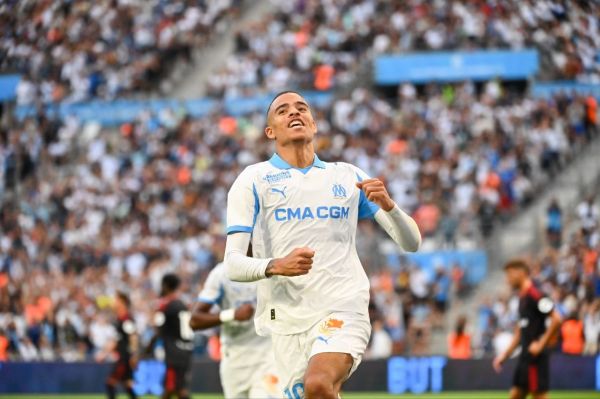  میسون گرینوود تابعیت جامائیکا را دریافت کرد