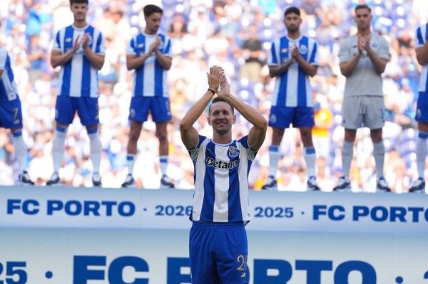 انتقال سری لوک دییونگ؛ وقتی پورتو مهاجمش را بسکتبالیست جا زد