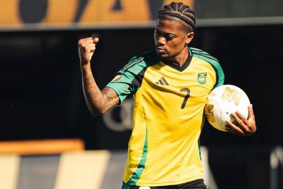  بشیکتاش همچنان به دنبال جذب ستاره استون ویلا