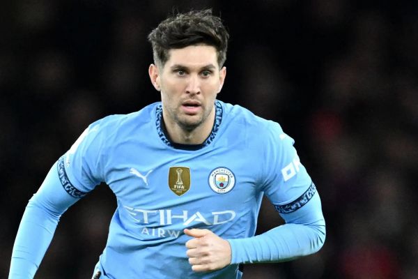  ستاره منچسترسیتی شایعات جدایی‌اش را مضحک خواند