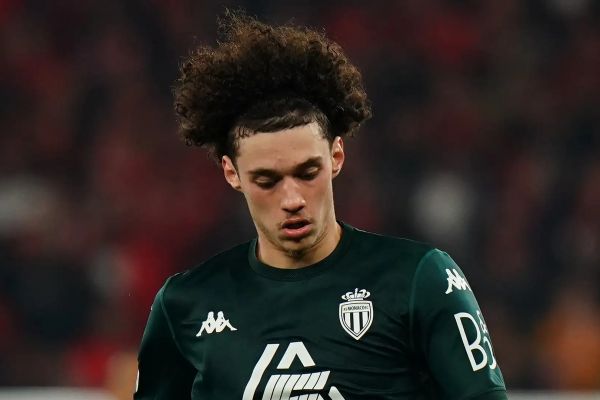  جاه‌طلبی تن‌هاخ و تیمش برای خرید وینگر با استعداد فرانسوی