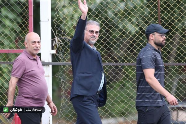  تشویقِ دستوریِ «نظری جویباری» در دربی امیدها