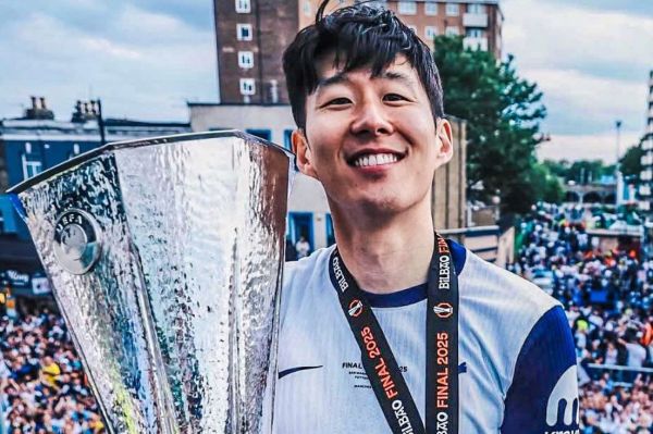  ستاره کره‌ای به عنوان یک اسطوره تاتنهام را ترک می‌کند