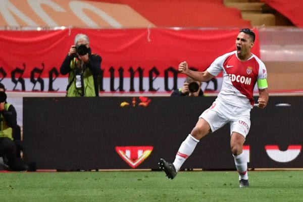 رادامل فالکائو در آستانه پیوستن به تیمی در دسته سوم اسپانیا