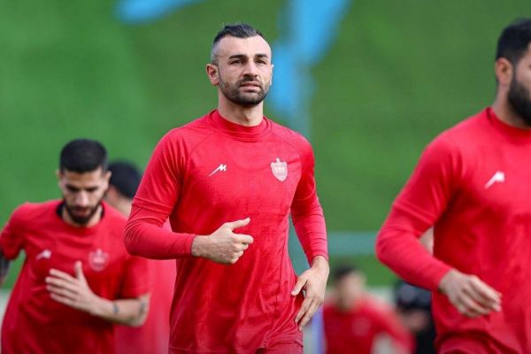 وضعیت عجیب دورسون؛ تنها دویدن کنار زمین