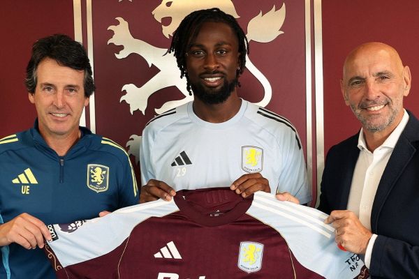 رسمی استون ویلا یک مهاجم جدید جذب کرد