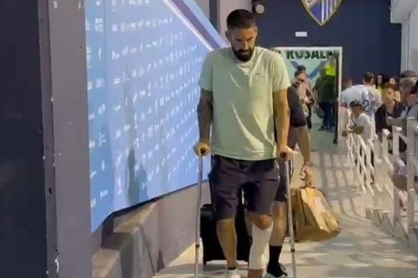  عکسی که نشان می‌دهد ایسکو فصل را با مصدومیت شروع می‌کند