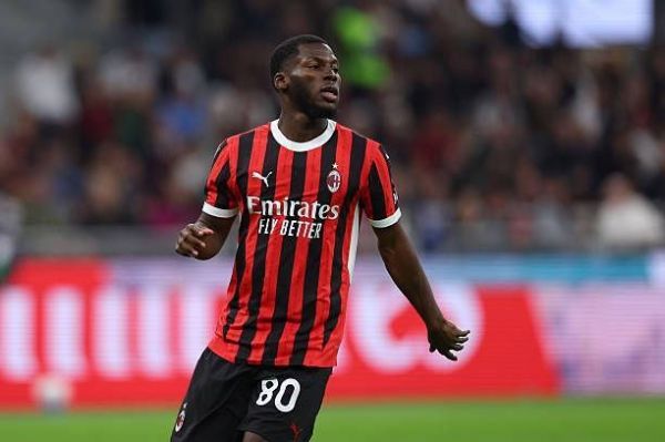  پیشنهاد رسمی ناپولی برای جذب هافبک آمریکایی میلان