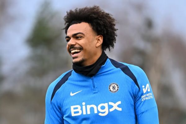 چلسی همچنان مایل به فروش رناتو ویگا است