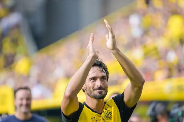 خداحافظی باشکوه اسطوره دورتموند با هواداران