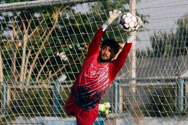  ادیب در دروازه تراکتور؛ این ماموریت غیر منتظره بود