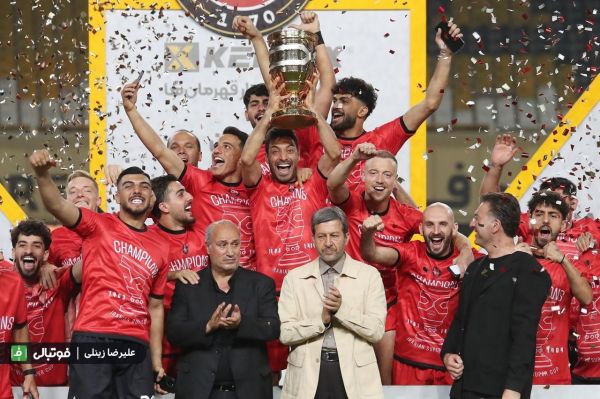 تراکتور باز هم از استقلال جام گرفت