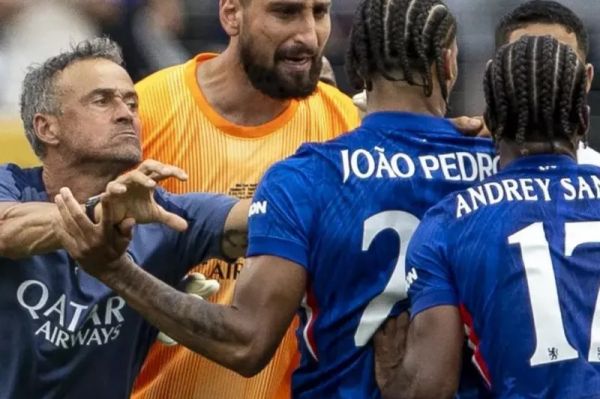 محروم نشدن انریکه پس از سیلی زدن به پدرو