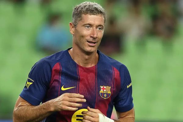 افشاگری لواندوفسکی به این باشگاه انگلیسی جواب مثبت داده بودم