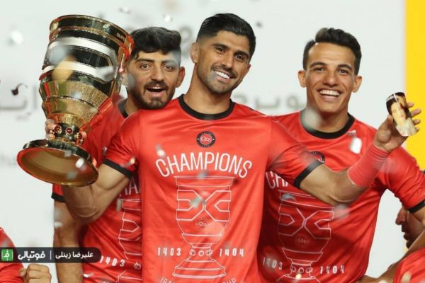 اسماعیلیفر ساقبند عاشقانه رو کرد