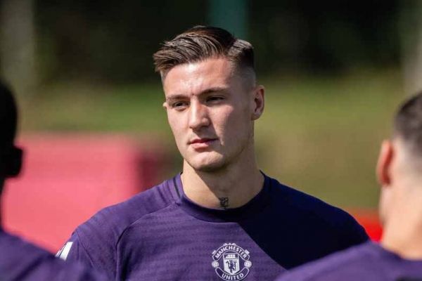  خرید جدید منچستریونایتد، گزینه بارسلونا برای سال 2026 بود