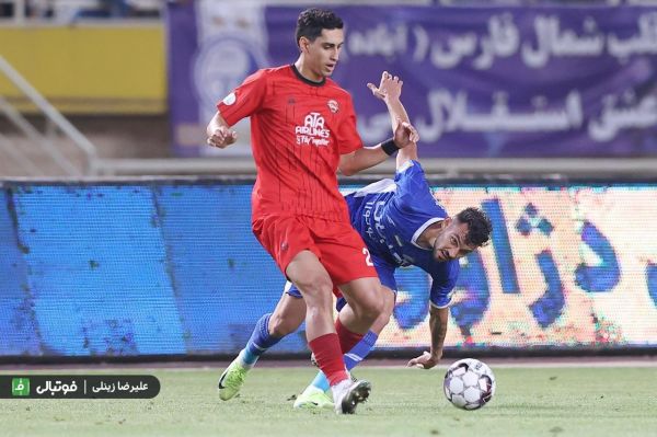 محمد نادری در جمع صدتاییهای تراکتور