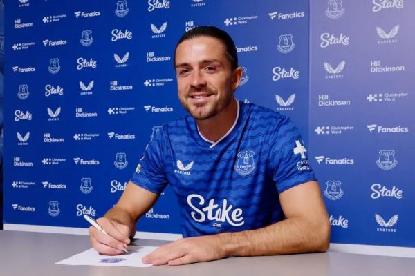  شوخی وین رونی با شماره پیراهن گریلیش در اورتون