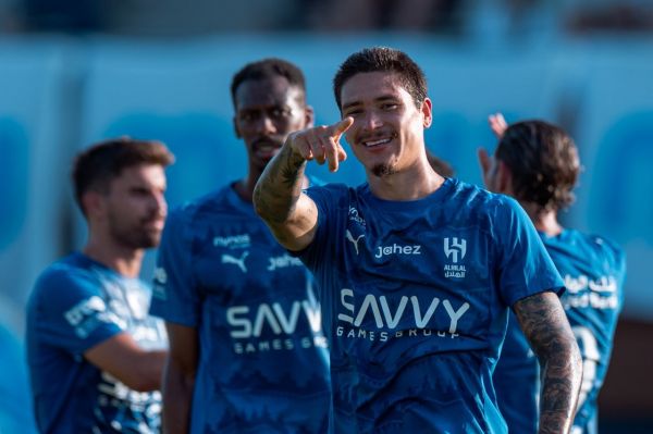 الهلال و پیروزی مقابل تیم آلمانی با گلزنی داروین نونیز