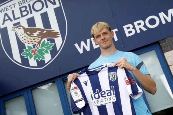  هافبک منچستریونایتد راهی وست برومویچ‌ شد