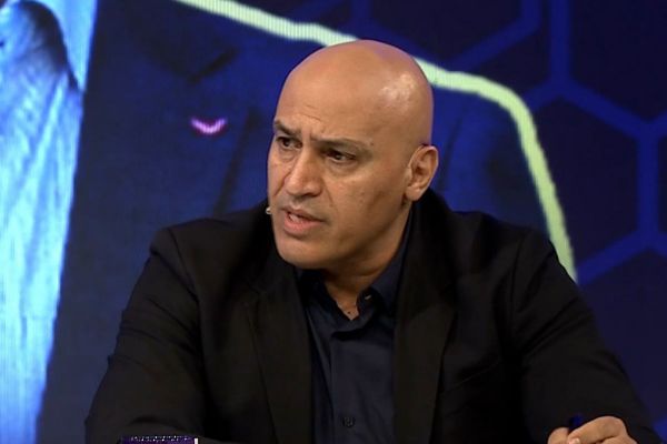  منصوریان  جویباری صلابت نداشت؛ سخنگوی استقلال نمی‌داند 2-5-3 چیست