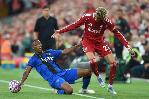  تاخیر دو دقیقه‌ای در پخش زنده لیورپول – بورنموث؛ حس ناخوشایندی به نام بی‌خبری