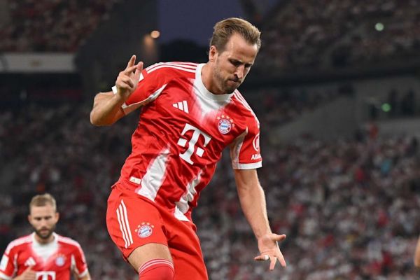  درخشش هری کین مقابل چشمان مهاجم دو متری اشتوتگارت