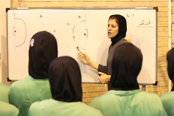  شریف  هدف ما پرورش نسلی تازه برای تیم ملی بزرگسالان است