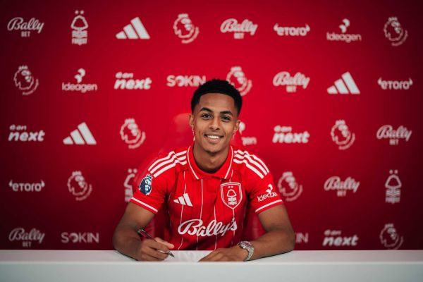  رسمی  ستاره ایپسویچ تاون به ناتینگهام فارست پیوست