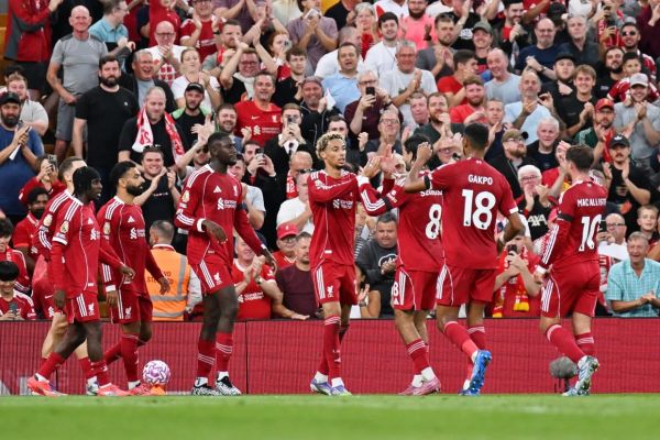 چرا مدافع بورنموث مقابل لیورپول اخراج نشد