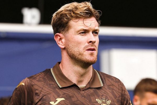 رقابت منچستریونایتد، لیورپول و تاتنهام برای ستاره برنتفورد