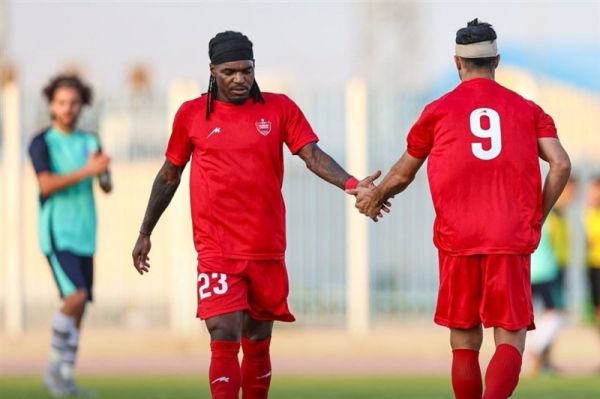 بیفوما مصدوم شد