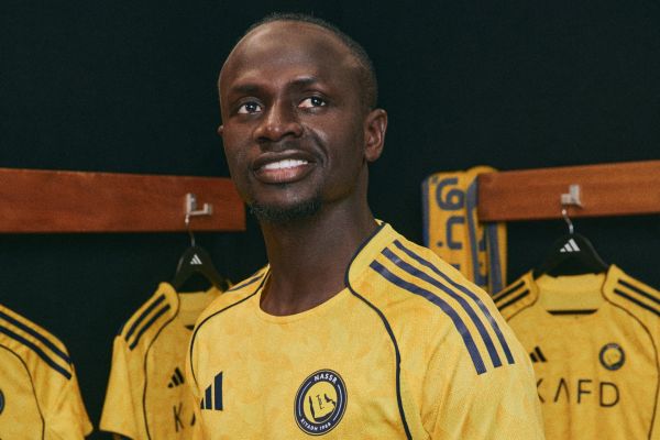  رونمایی رسمی از کیت جدید النصر عربستان با حضور رونالدو