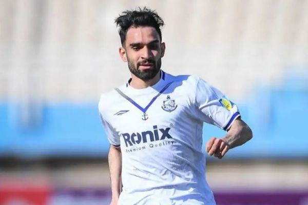  سرمربی گل‌گهر پایان ماجرای جعفری و استقلال را اعلام کرد