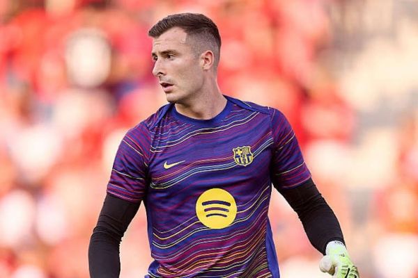  بارسلونا قرارداد سنگربان خود را فسخ نخواهد کرد