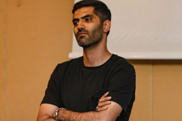 اختصاصی محمد انصاری حرفهای زیادی دارم که به موقع خواهم زد